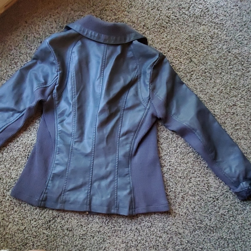Grey jacket - Picture 4 of 4